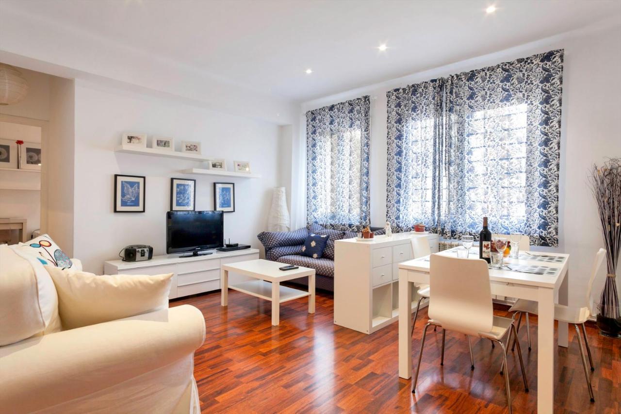 Barcelona Comtal Apartments Eksteriør billede